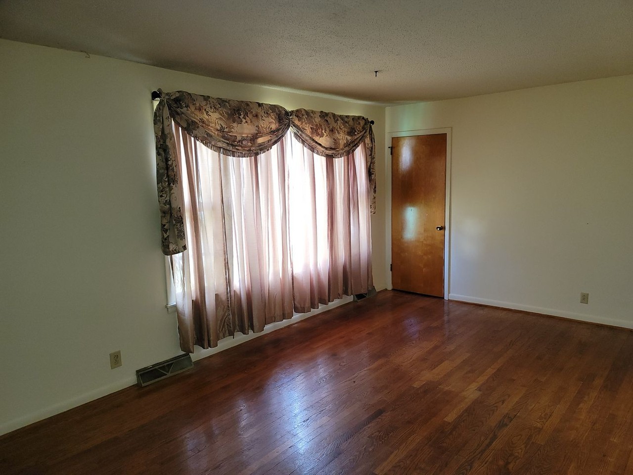 3313 Clifford Rd Nw - Photo 4 of 19
