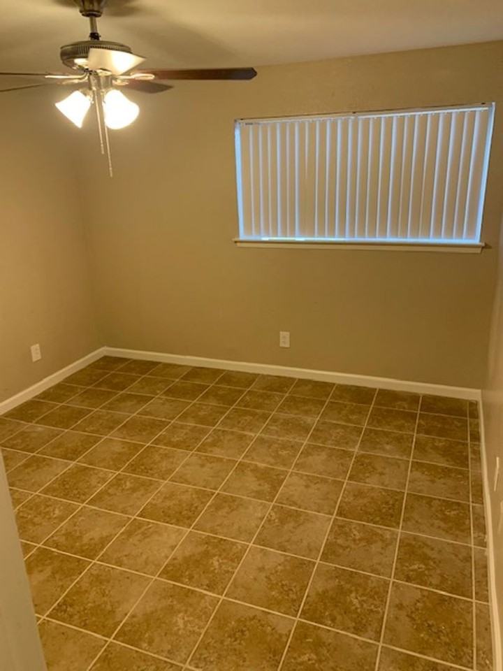 Santa Monica Apartments - Photo 5 of 13