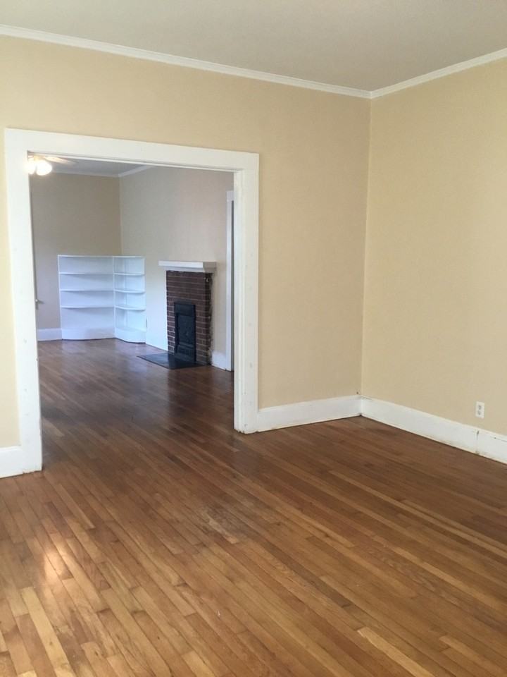448 Willowbrook Ave - Photo 2 of 6