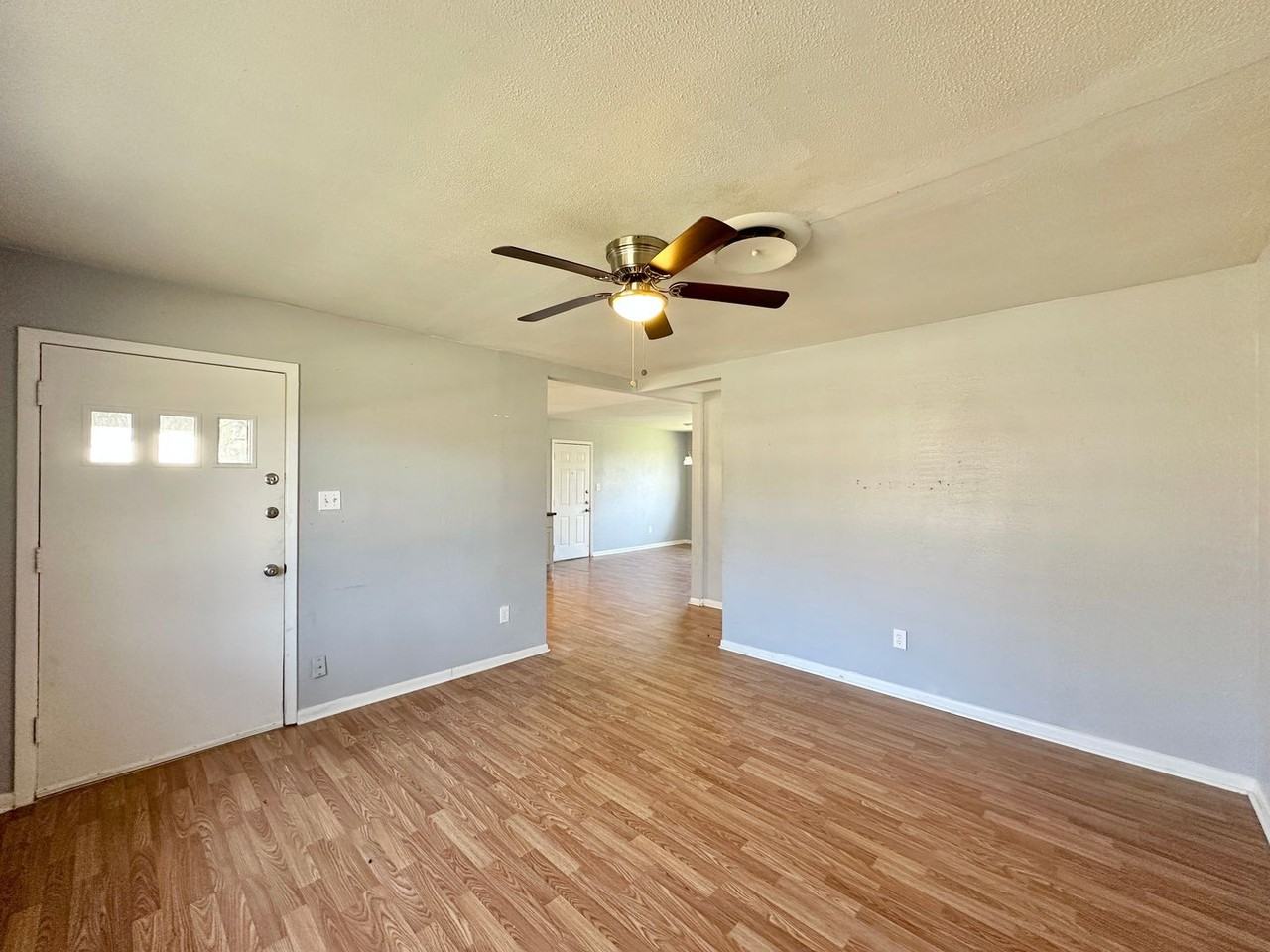 1201 S 9th St - Photo 3 of 23