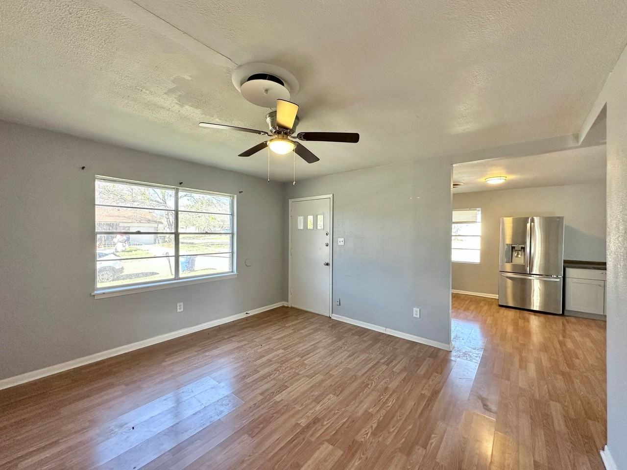 1201 S 9th St - Photo 4 of 23