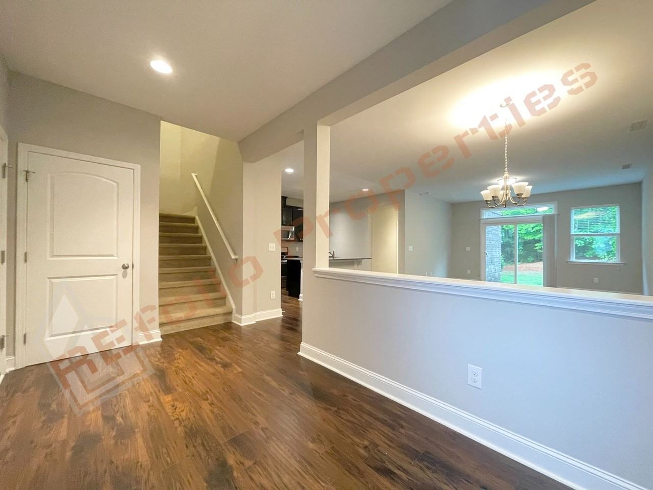 1407 Glenwater Dr - Photo 3 of 37