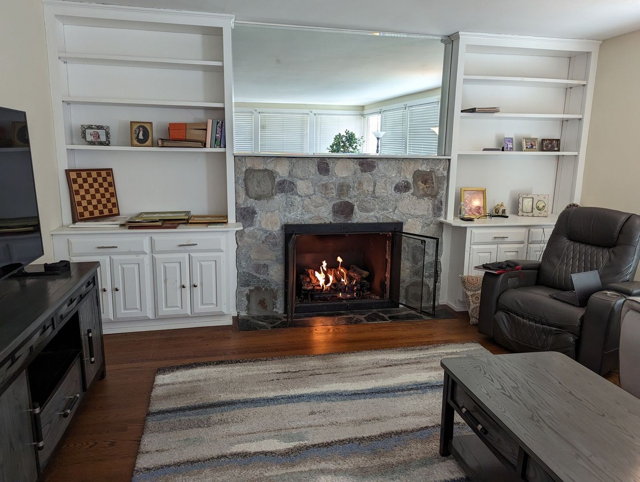 340 Albany Shaker Rd - Photo 3 of 14