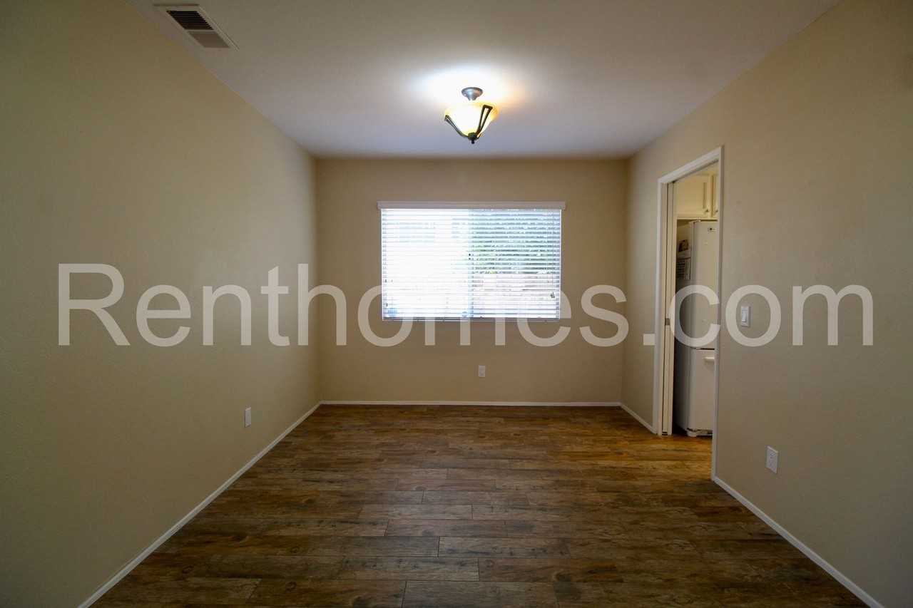 14588 Carmel Ridge Rd - Photo 3 of 25