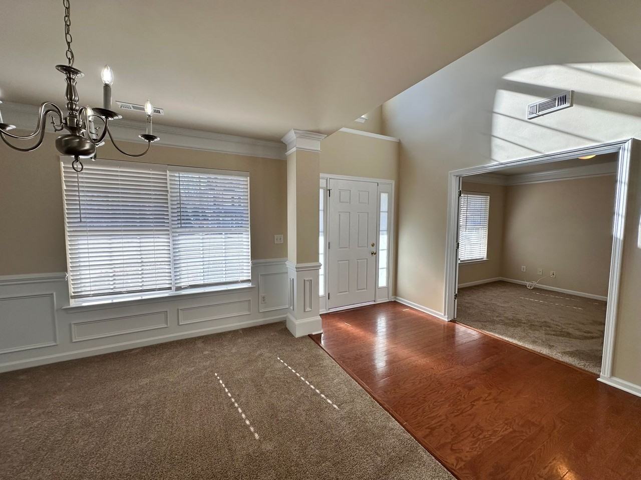 4300 Cole Creek Dr - Photo 3 of 38