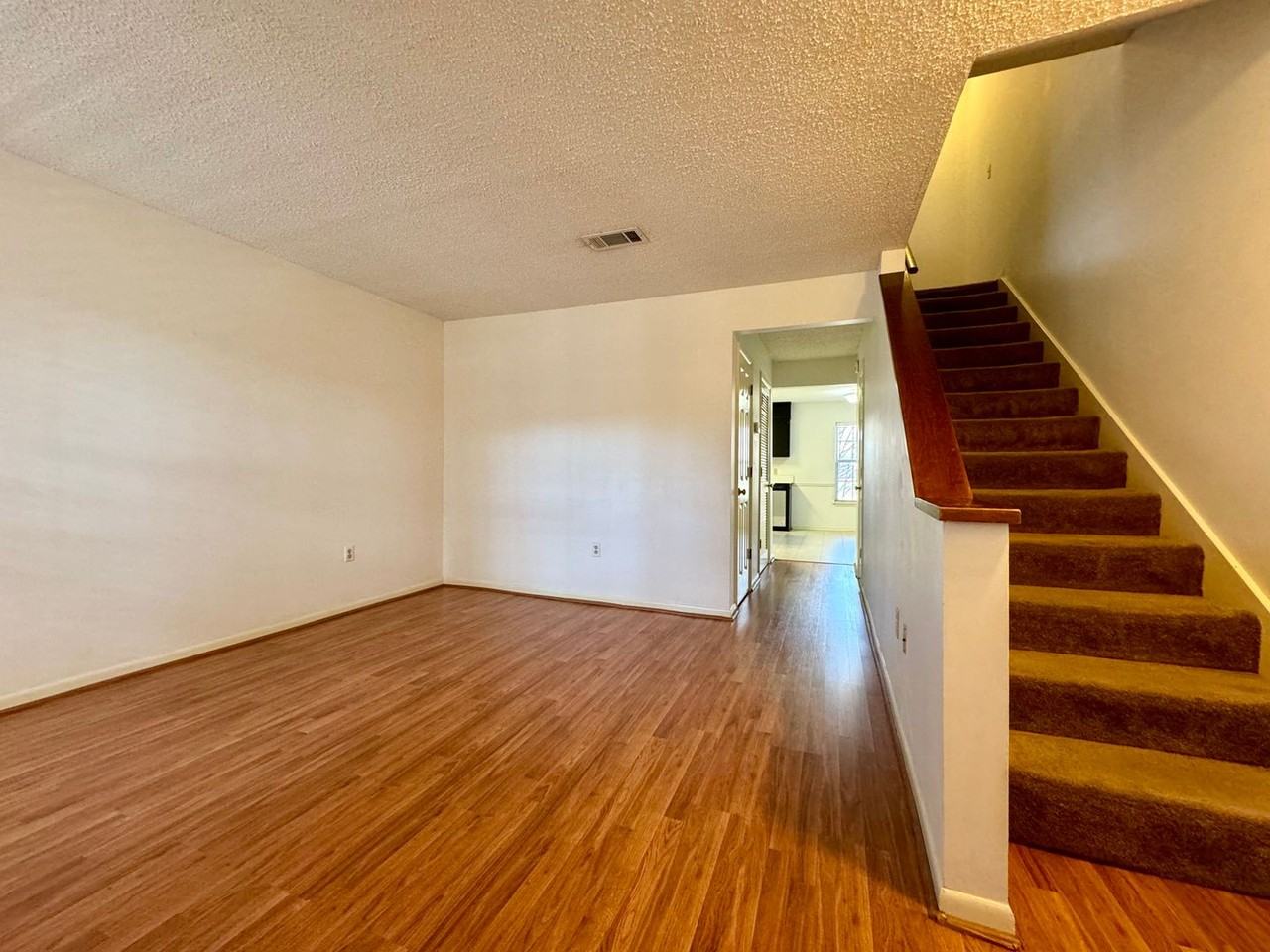 158 Auburn Avenue - Photo 5 of 5