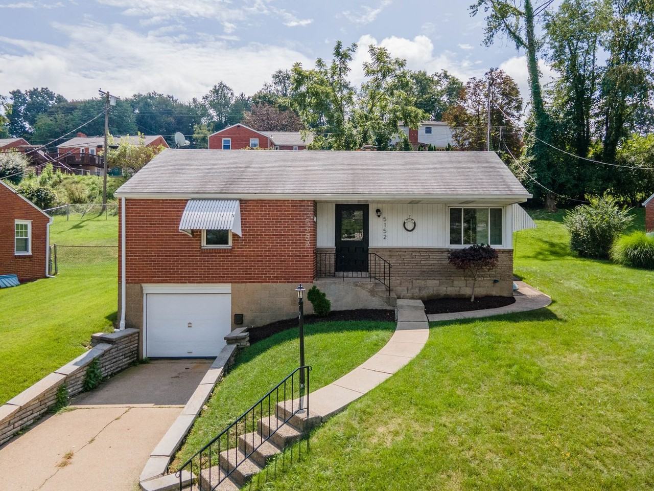 5152 Grove Rd - Photo 3 of 30