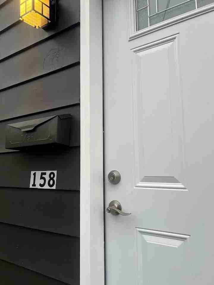 158 S 17th St - Photo 3 of 14