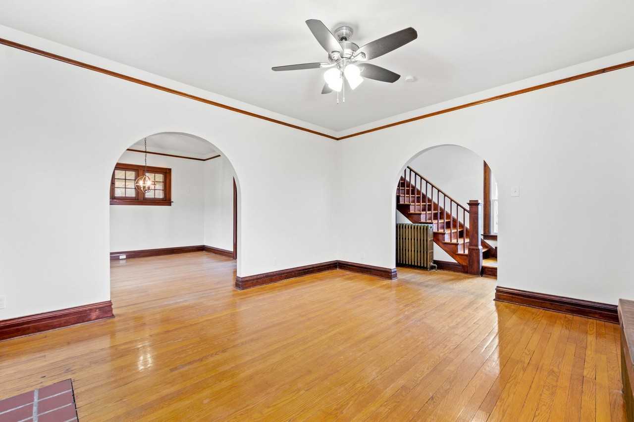 417 Reifert St - Photo 4 of 27