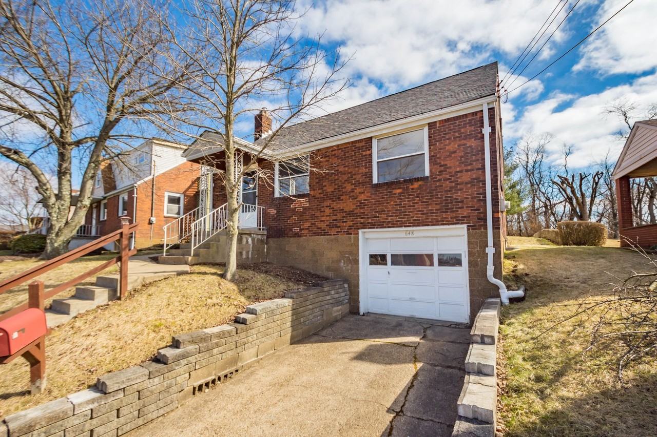 648 Overhill Dr - Photo 2 of 26