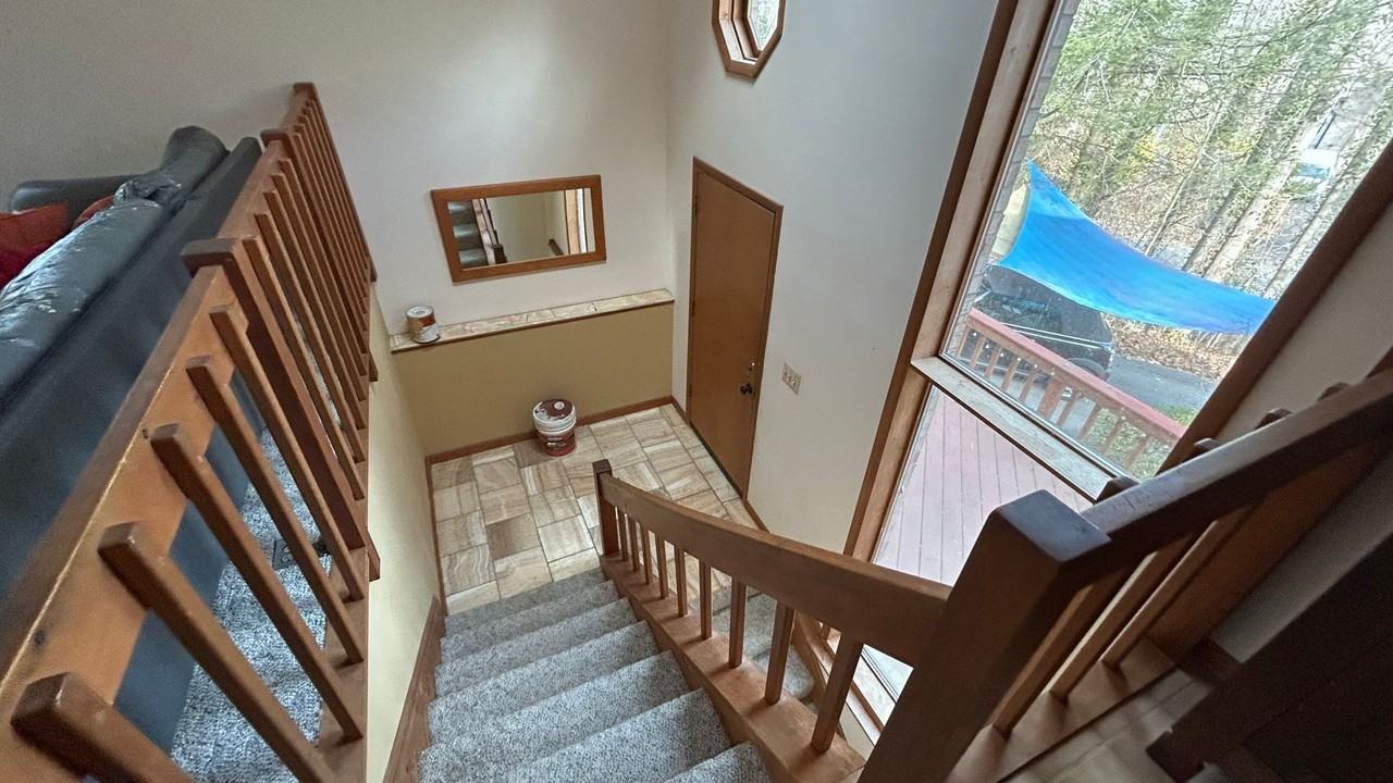 12403 Hunters Grove Rd - Photo 3 of 43