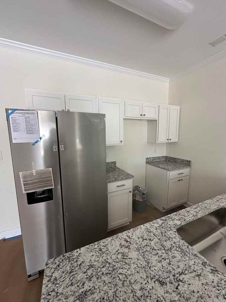 904 Fort Totten Dr #A - Photo 2 of 8