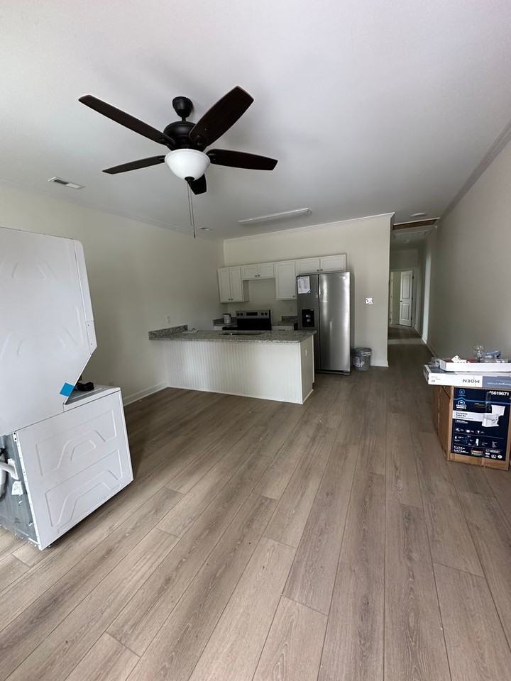 904 Fort Totten Dr #A - Photo 3 of 8