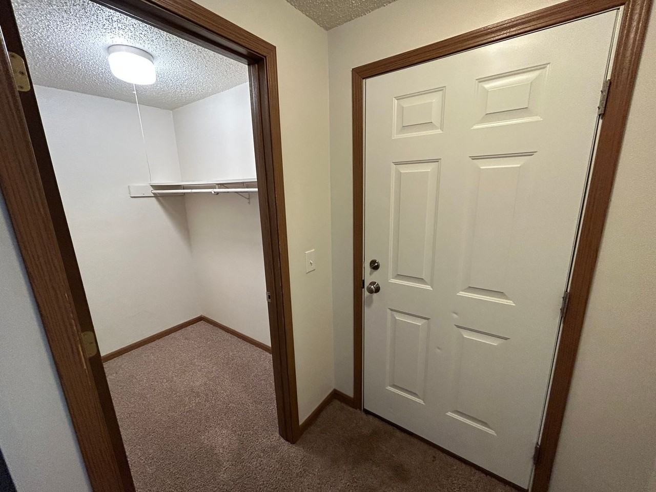 M3B, LLC-419 10th Avenue - Photo 3 of 8