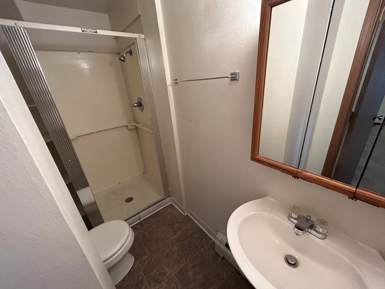 M3B, LLC-419 10th Avenue - Photo 5 of 8