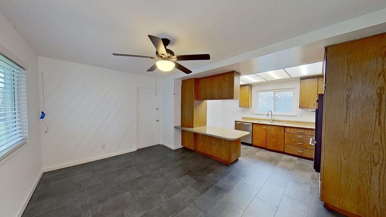 11595 Poppy Ave - Photo 2 of 20