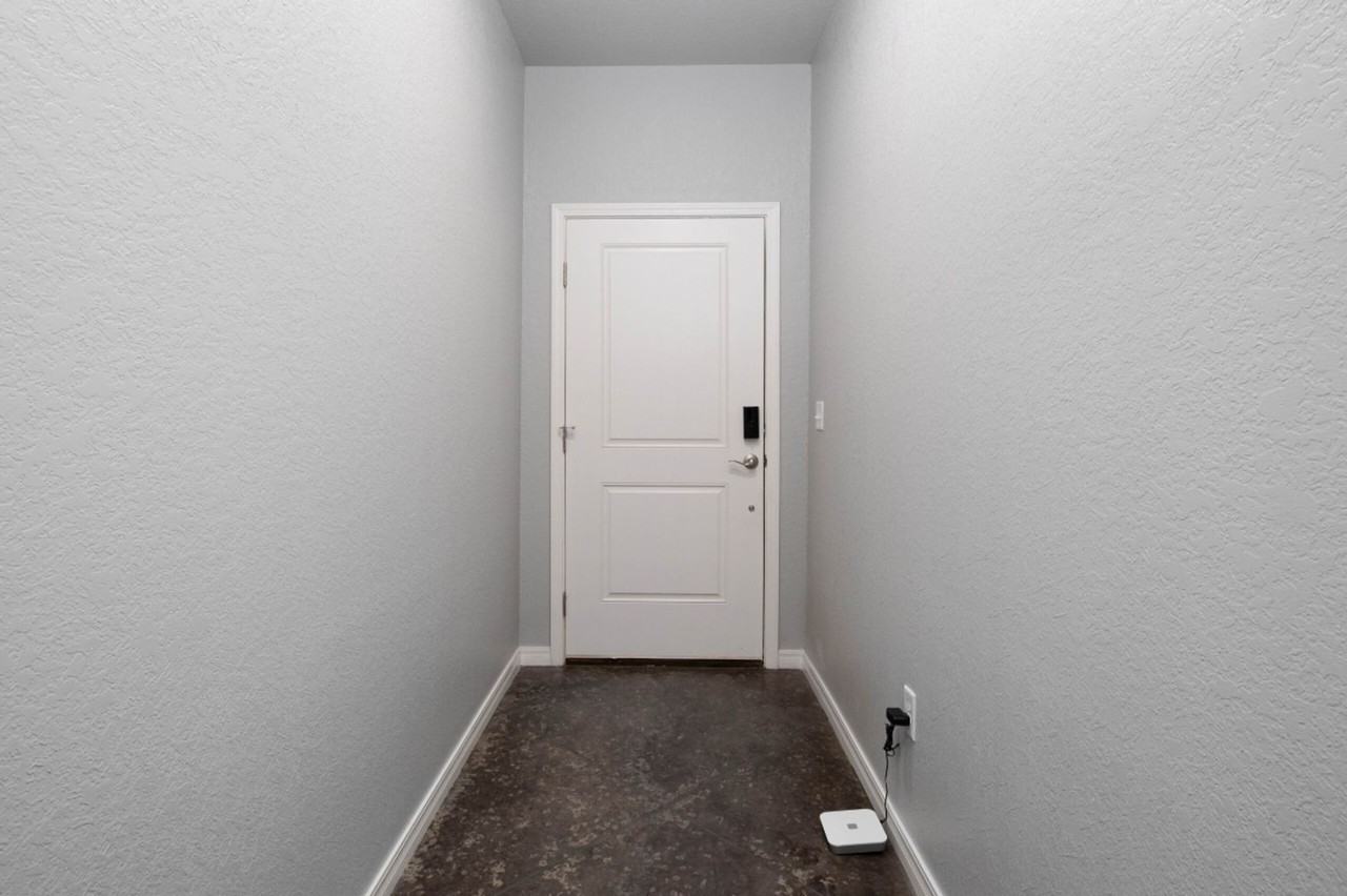 6703 Star Ln - Photo 3 of 20