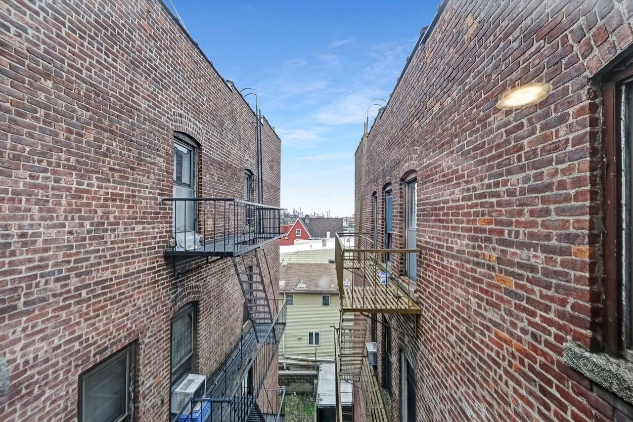 1200 Central Ave - Photo 7 of 24