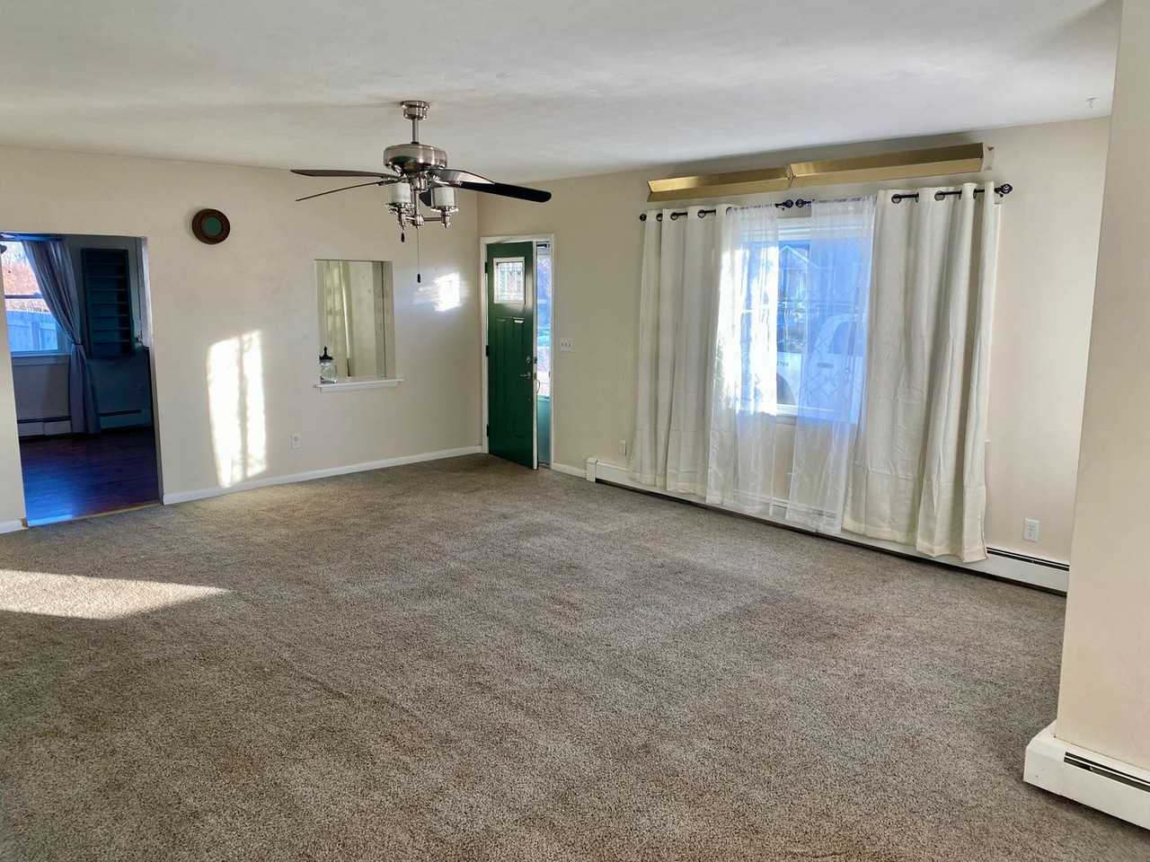 3045 W Broadway - Photo 2 of 12