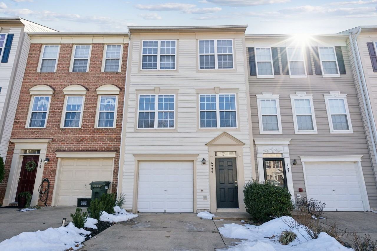 6224 Les Dorson Ln - Photo 3 of 41