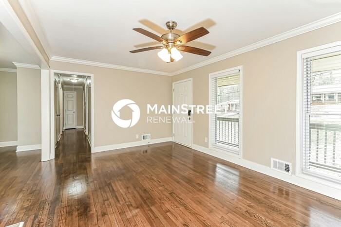 3633 Telstar Dr - Photo 3 of 16