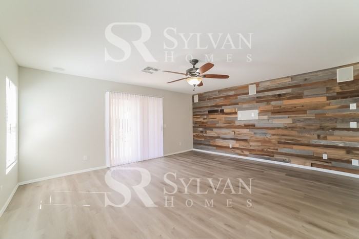 13406 N 124th Ln - Photo 3 of 15