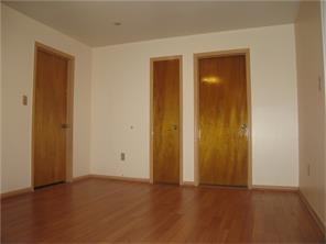 3719 Birchwood Ct - Photo 3 of 7