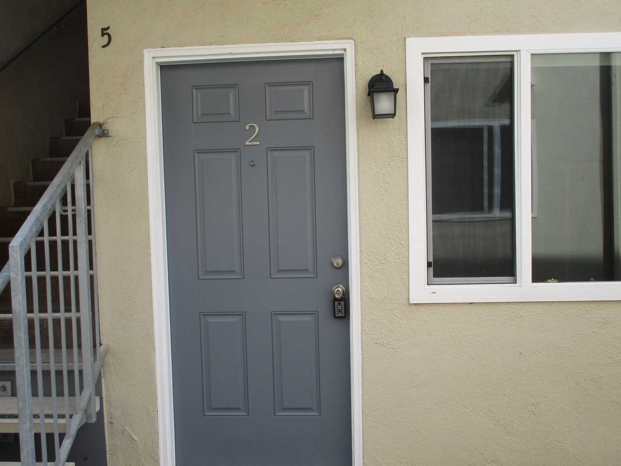 316 Lincoln St #2 - Photo 3 of 16