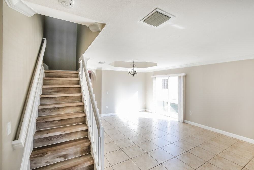 14461 Sw 156th Ave - Photo 4 of 17