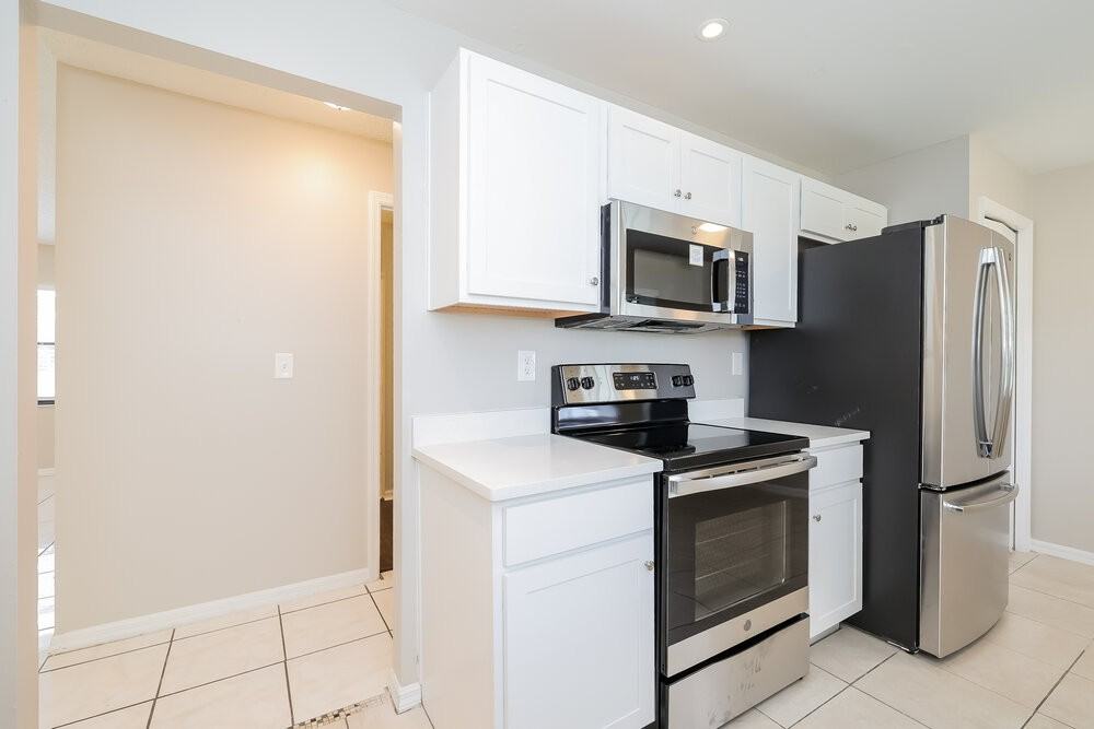 704 Maderia Ct - Photo 7 of 16