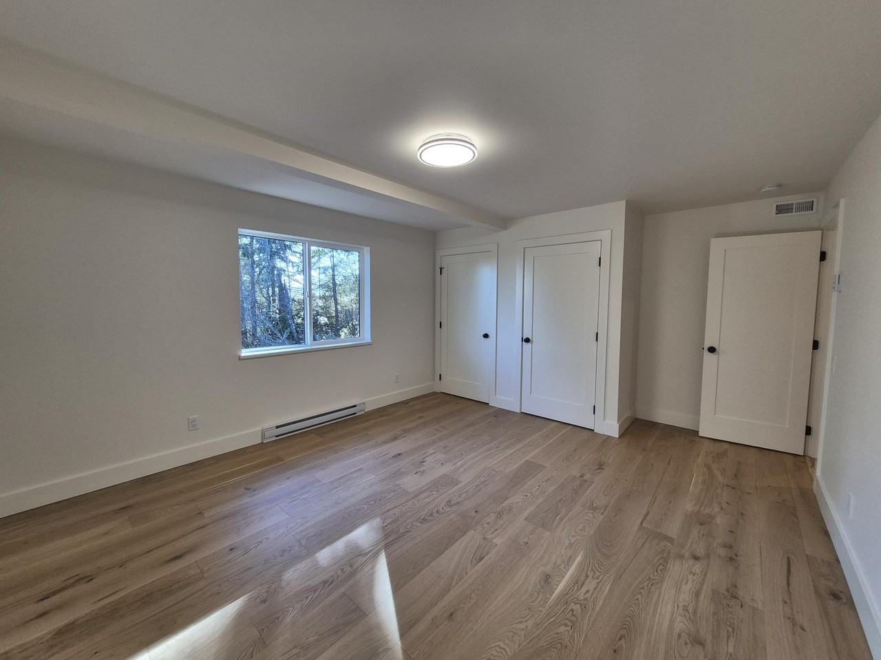 2421 Mountain Heights Dr #MAIN - Photo 4 of 20
