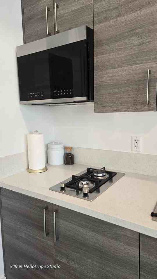 ST Living at 549 N Heliotrope Dr | Fresh &  Modern for the Best of LA Living! - Photo 7 of 35