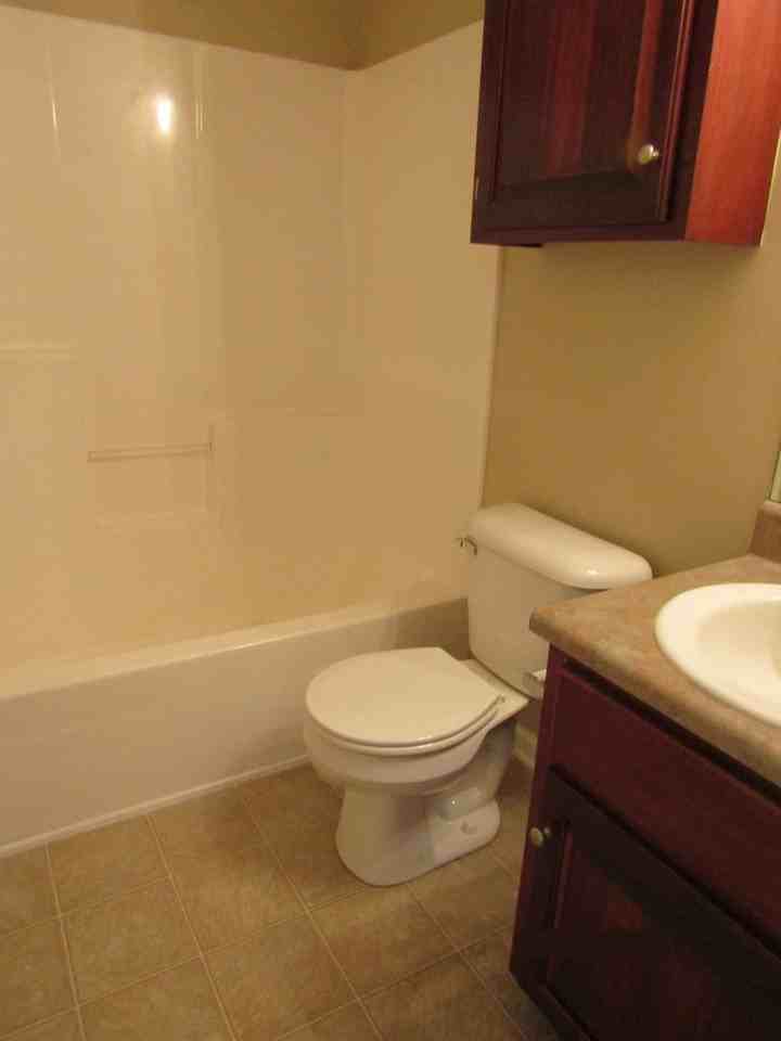 127 Concord Ave - Photo 6 of 10