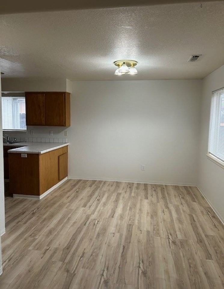 1771 Tanglewood Ln - Photo 6 of 17