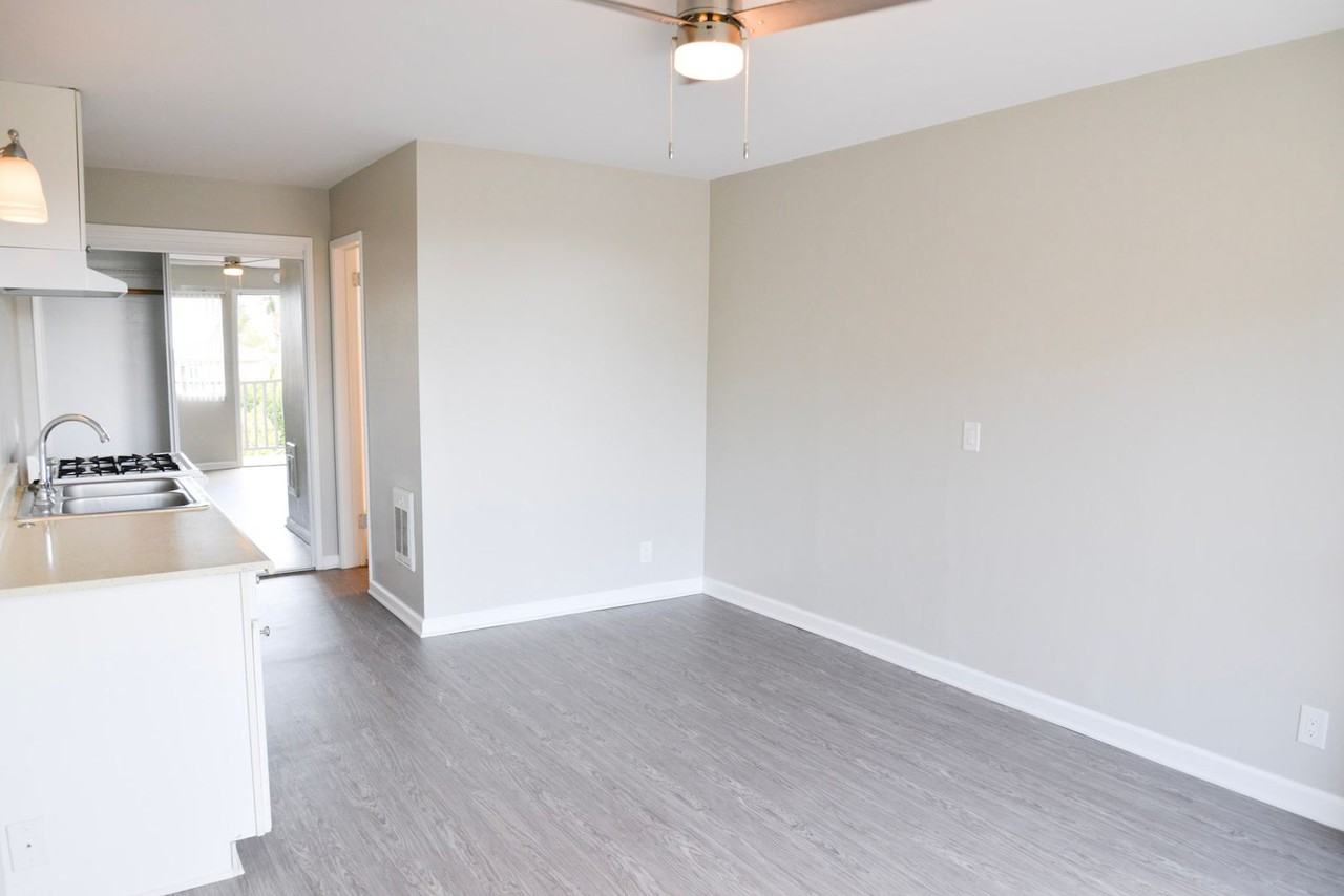 1 W Avenida Ramona - Photo 3 of 17