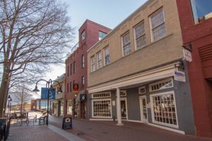 featured image of 520 E Main St