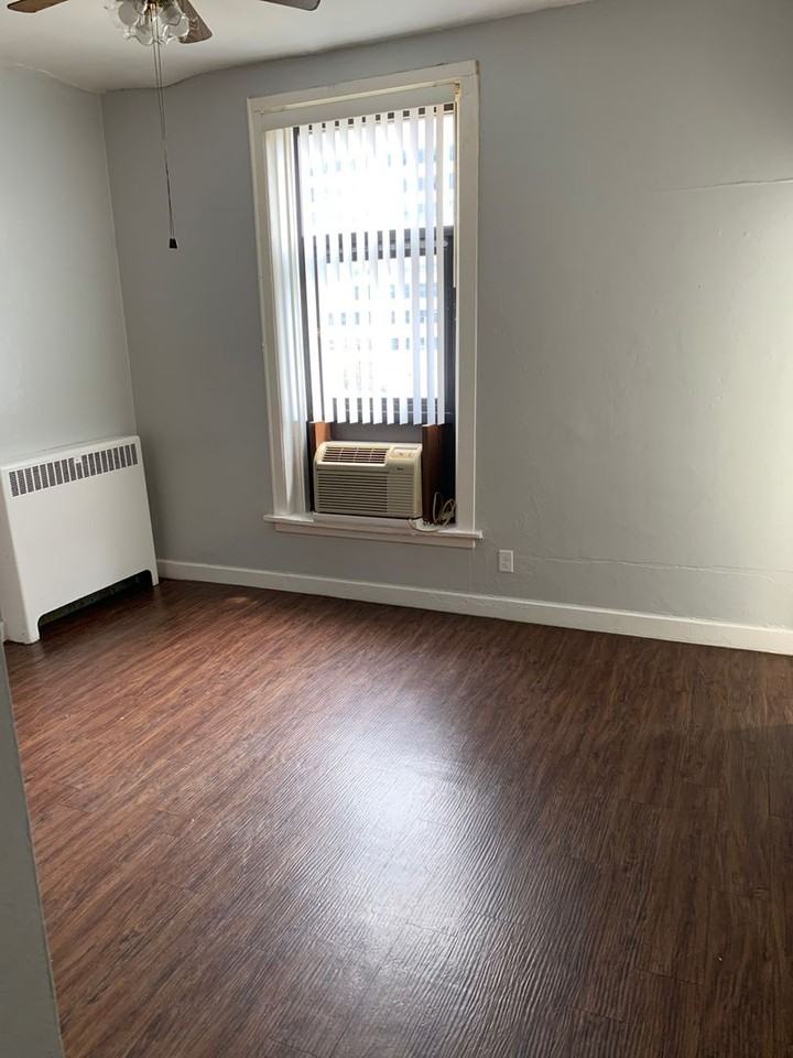 229 Scott St #33 - Photo 4 of 9