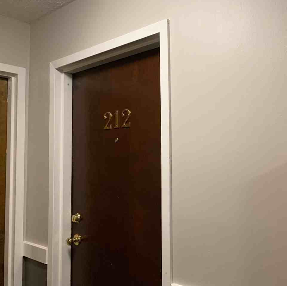 212 Woodland Dr - Photo 2 of 21