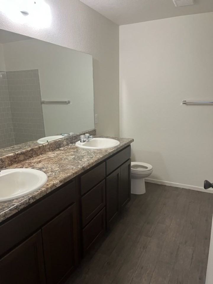 7333 E 37th Pl - Photo 6 of 10