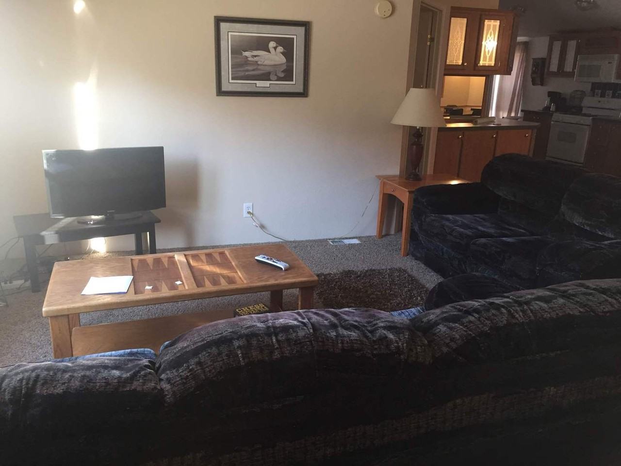 204 River St - Photo 3 of 10
