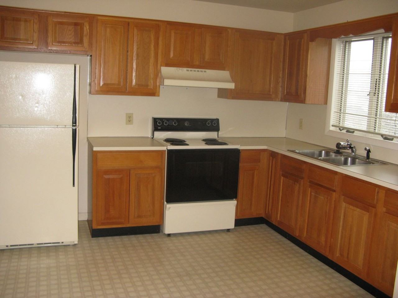 22-24 West Baltimore Street - Photo 2 of 15