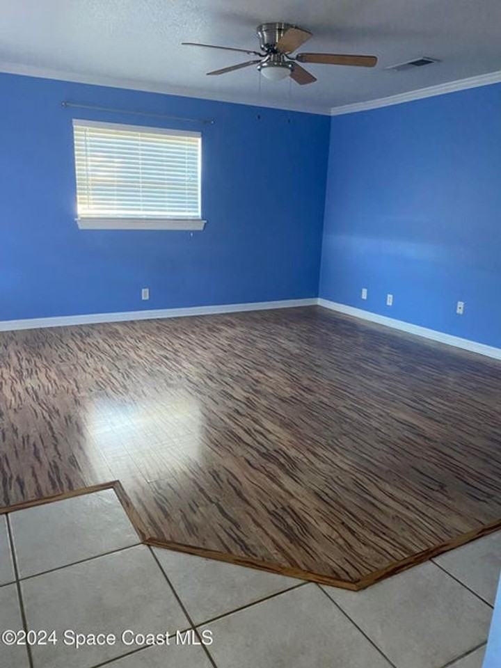 2725 Starlight Dr - Photo 2 of 10