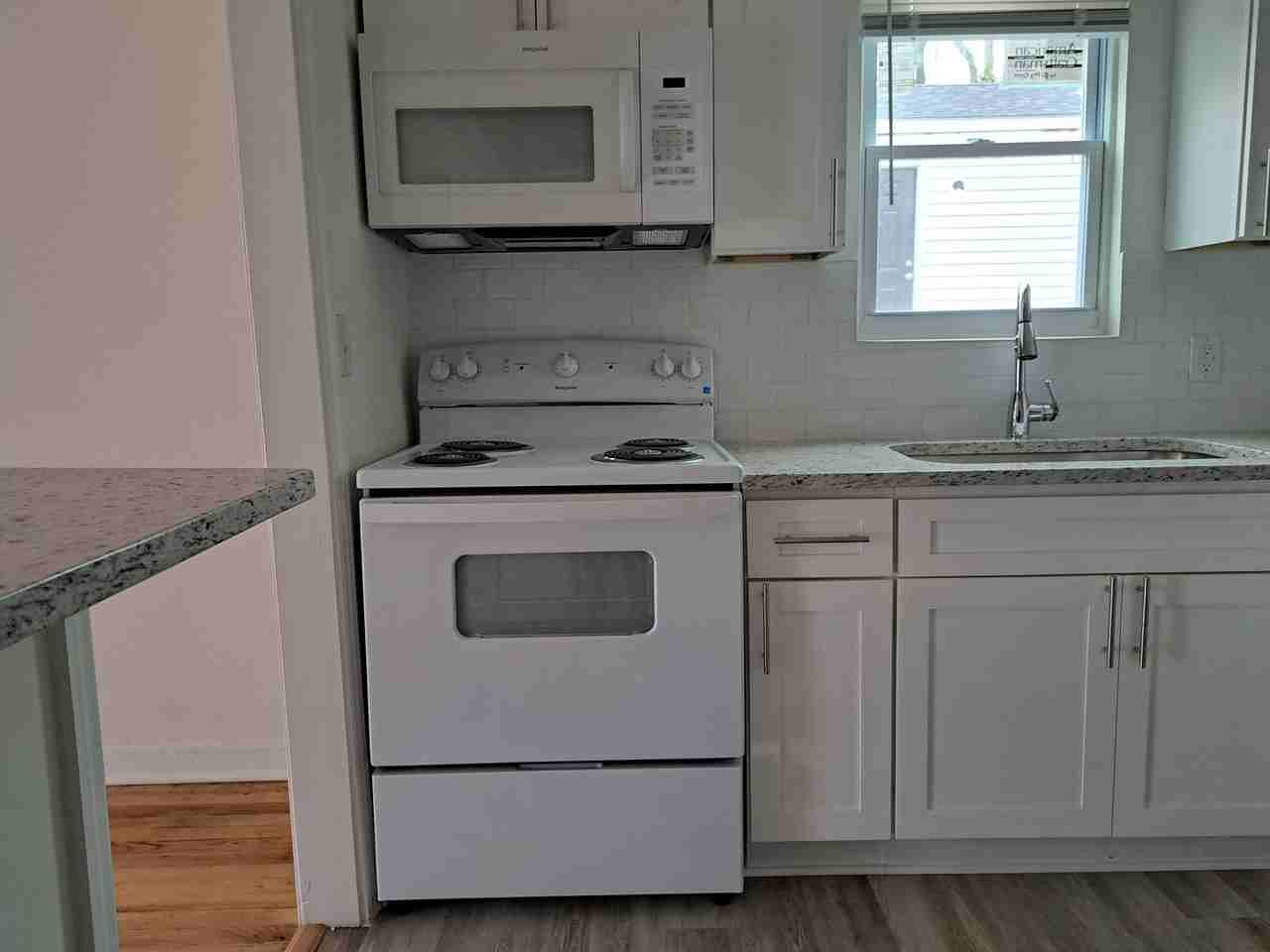 2919 Jefferson St - Photo 2 of 6