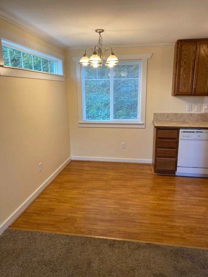 Irving View Apartments - Photo 4 of 15