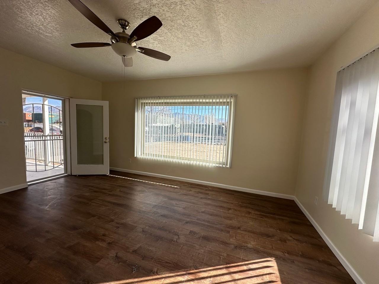 309 Dallas St Ne - Photo 3 of 18