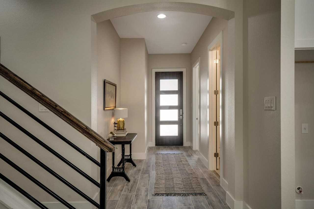 11158 Vance Jackson Rd #3 - Photo 3 of 36