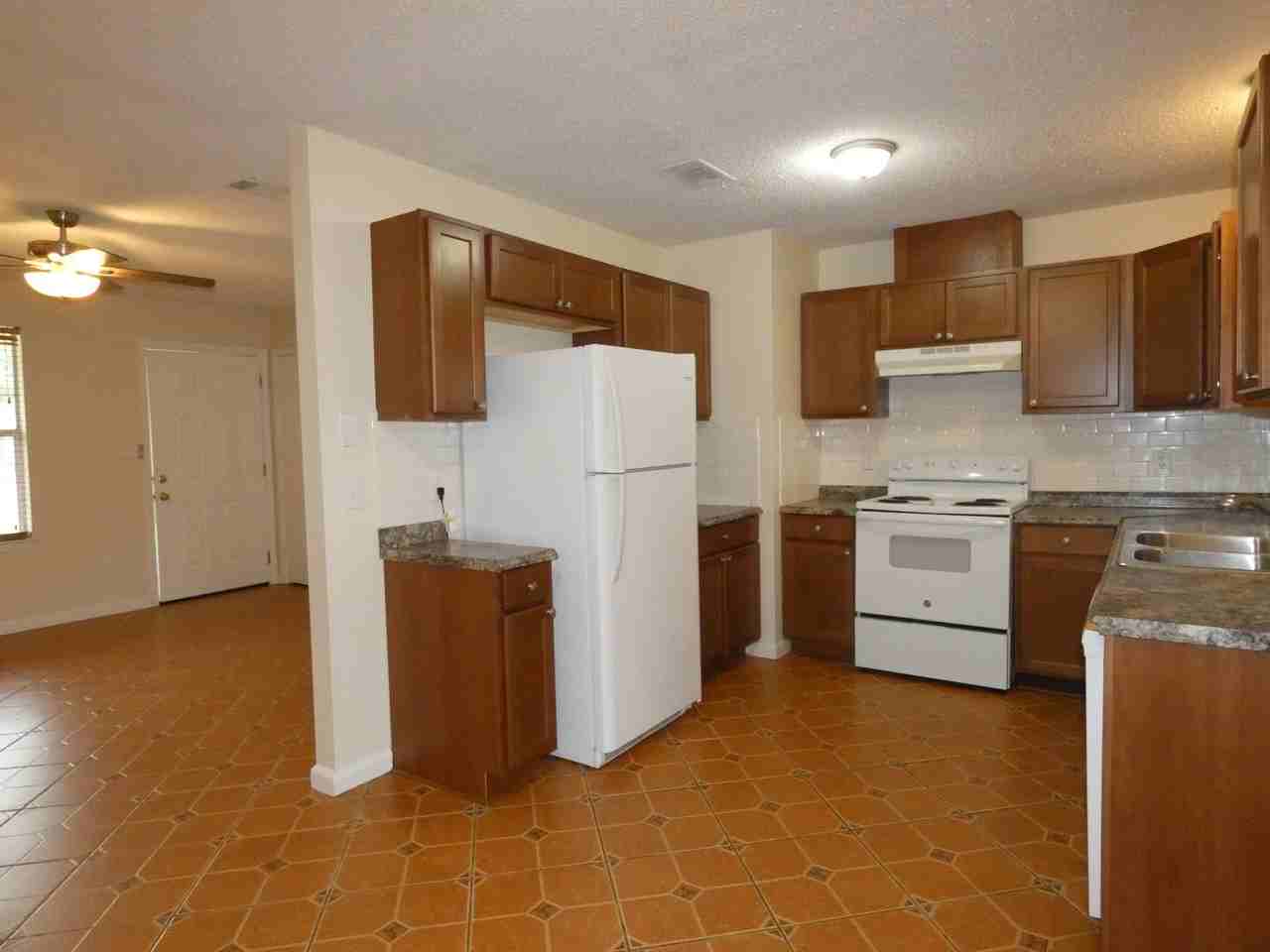4606 Southern Pl - Photo 7 of 28