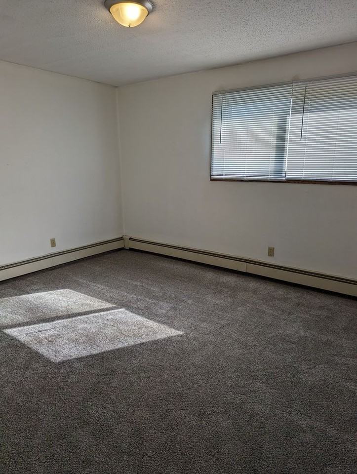 Rosewood Terrace Apartments - Photo 7 of 22