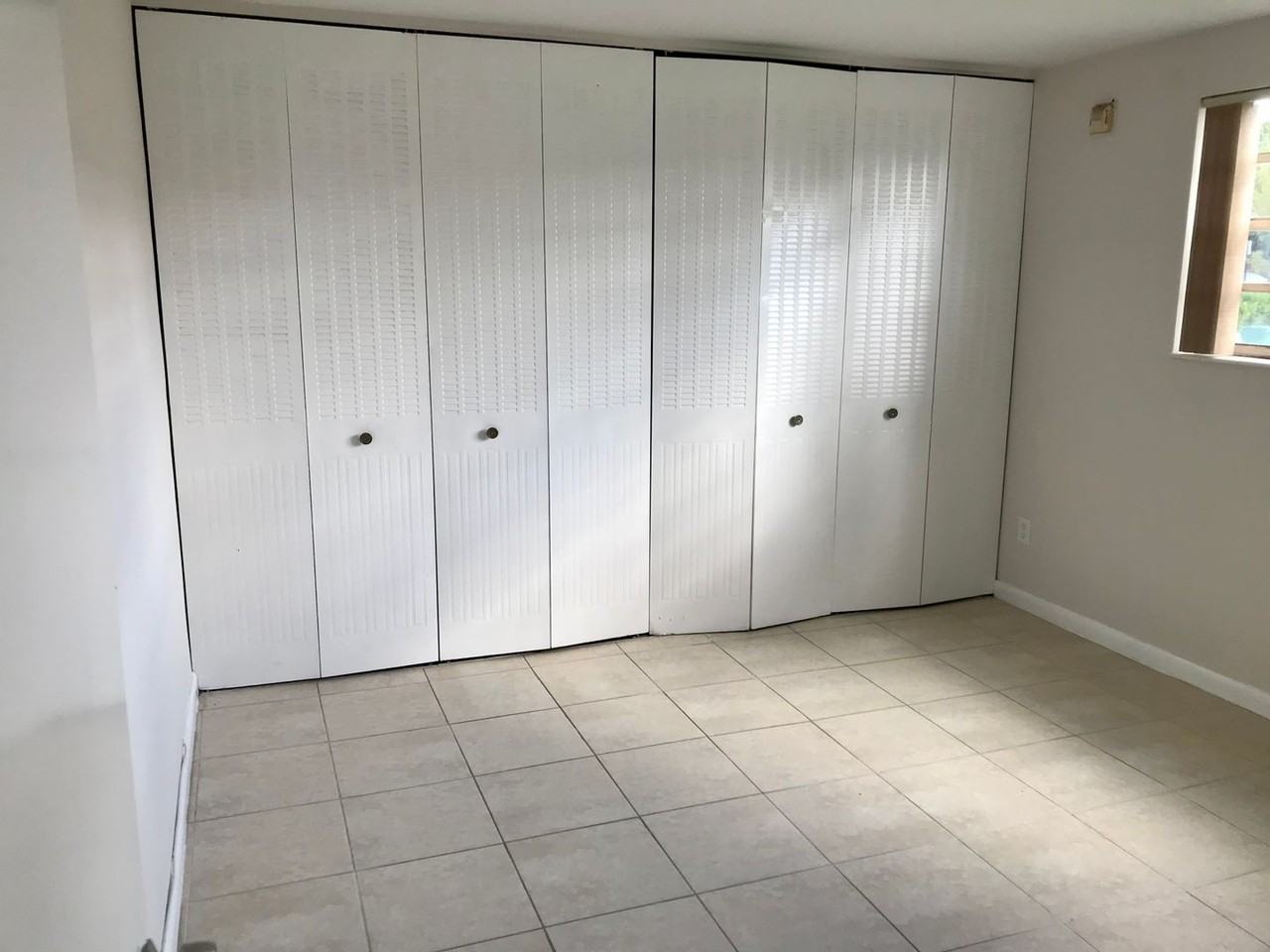 15700 Nw 2nd Ave - Photo 2 of 4