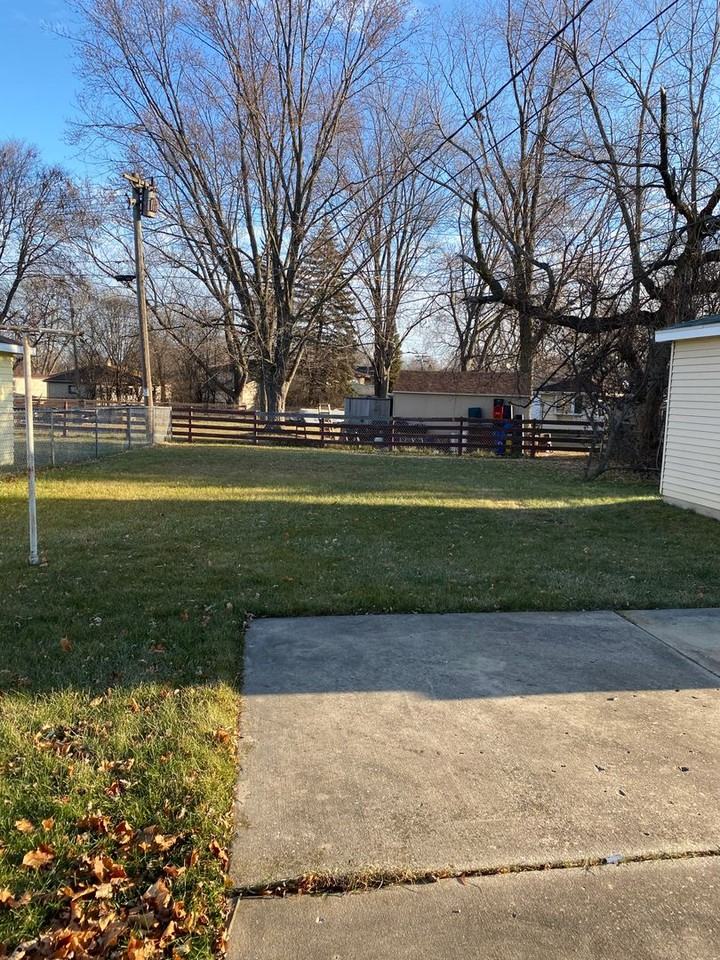 6330 N Joyce Ave - Photo 3 of 13
